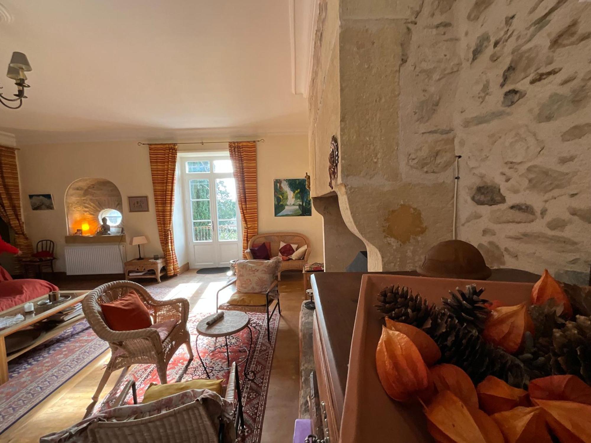 Maison De La Source Genis ภายนอก รูปภาพ